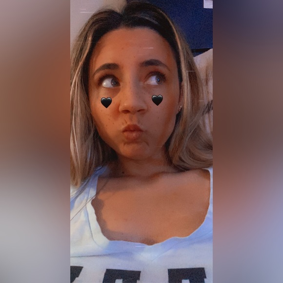 Meet your Posher, Danielle - Picture 7 of 11